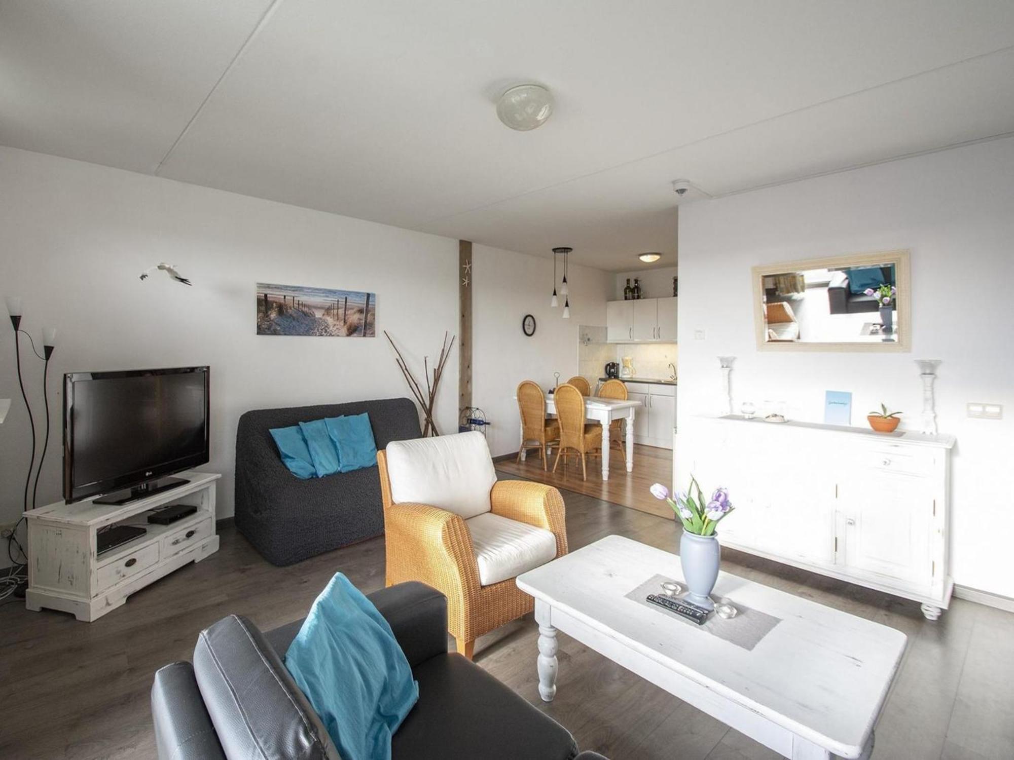 An Apartment That Is Attractively Furnished Julianadorp Bagian luar foto